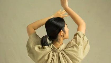 相恋2年生下一女,女子再次怀孕6个月男友去世,生下遗腹子想要80万赔偿款遭拒:没领证是外人
