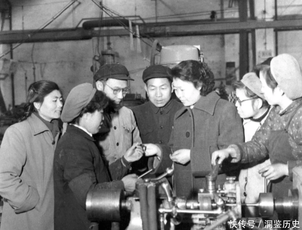 黑龙江女孩梁军:11岁嫁表哥,因能力出众被印人民币上,高寿90岁